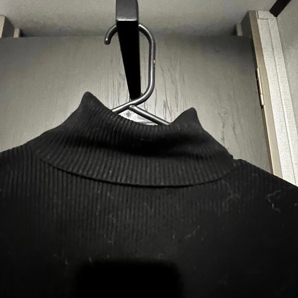Black Turtle neck - Picture 2 of 2